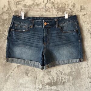 Time and Tru Women Shorts Size 14 Cuff Hem Plus Size Summer Festival Boho